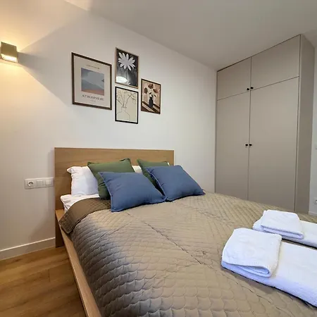 Apartment Zgoda 9 Comfort By Ohmyhome *